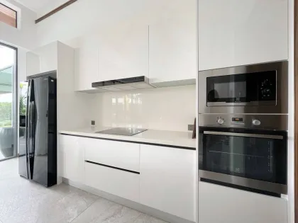 Villa Premium de 4 Dormitorios con Piscina en Alquiler en Cherngtalay
