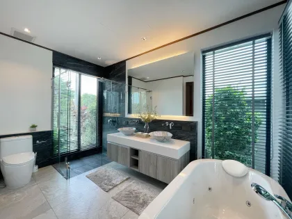 Villa Premium de 4 Dormitorios con Piscina en Alquiler en Cherngtalay