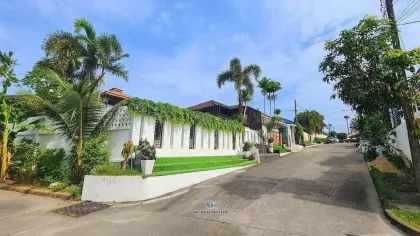 Villa privée 4 chambres avec piscine à louer à Baan Suan Neramit 5, Thalang, Phuket