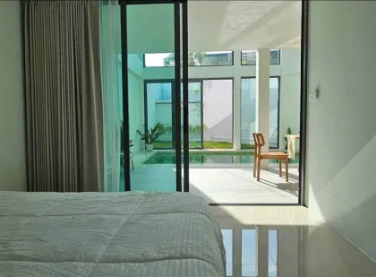 Pool Villa with 3 Bedrooms and 4 Bathrooms for Rent in Suan Luang