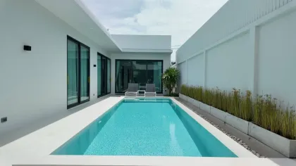 Amplia y moderna villa con piscina de 5 habitaciones en alquiler en Rawai