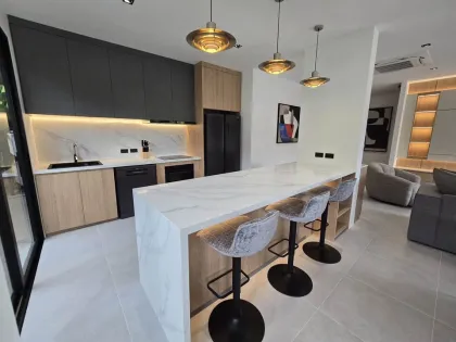 Modern renovierte Privatpool-Villa in Cherng Talay