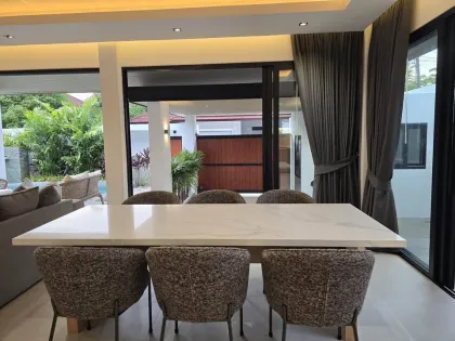 Modern renovierte Privatpool-Villa in Cherng Talay