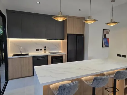 Modern renovierte Privatpool-Villa in Cherng Talay