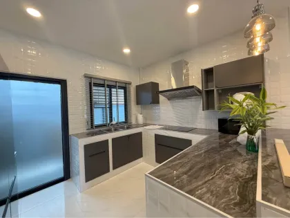 Villa nueva de 3 habitaciones con piscina privada en alquiler en Chalong