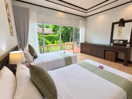 วิลล่าส่วนตัว 3 ห้องนอนพร้อมสระว่ายน้ำที่ Layantara Villas บางเทา