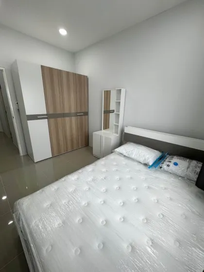 Villa de 3 habitaciones en alquiler en Chalong con piscina y seguridad