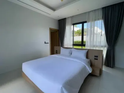 Moderne Luxus-Poolvilla zur Miete in Koh Kaew