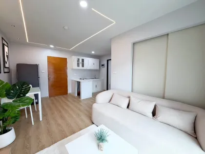 Neu renovierte 1-Zimmer-Wohnung mit 1 Bad im Ratchaporn Condo, Kathu, Phuket