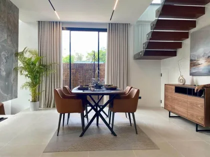 Luxuriöse Neue 3-Schlafzimmer-Poolvilla zur Miete in Cape Yamu