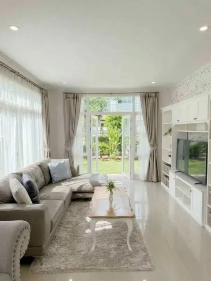 บ้านวิลล่า 4 ห้องนอน 3 ห้องน้ำ ให้เช่าในเกาะแก้ว