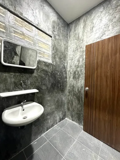 坡县So Phaniang 1区1卧1卫排屋出租