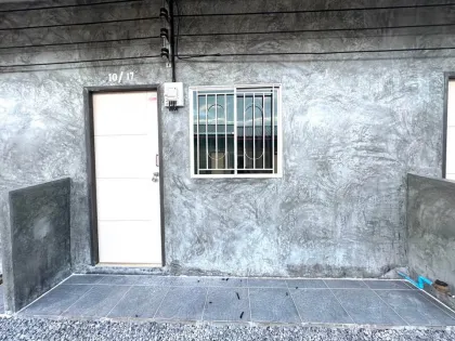坡县So Phaniang 1区1卧1卫排屋出租