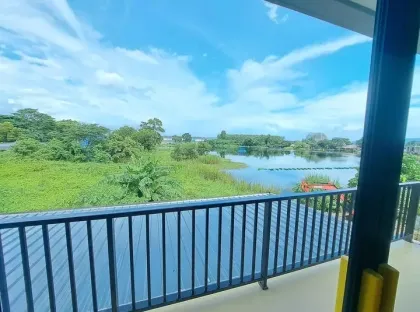 Villa privada con piscina de 3 dormitorios en alquiler en Chalong
