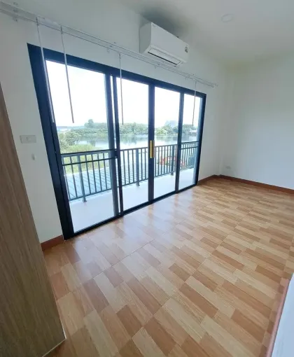 Villa privada con piscina de 3 dormitorios en alquiler en Chalong