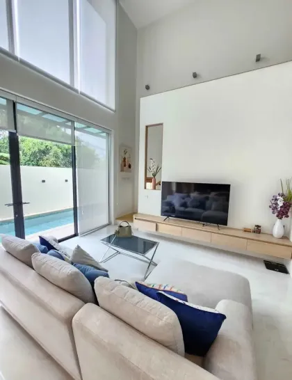 Nueva villa moderna de 3 dormitorios con piscina en Rawai