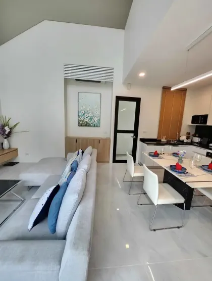 Nueva villa moderna de 3 dormitorios con piscina en Rawai