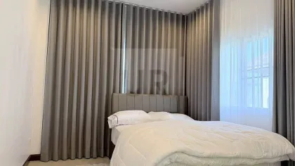 Villa con piscina de 3 habitaciones y 3 baños en alquiler en Kathu