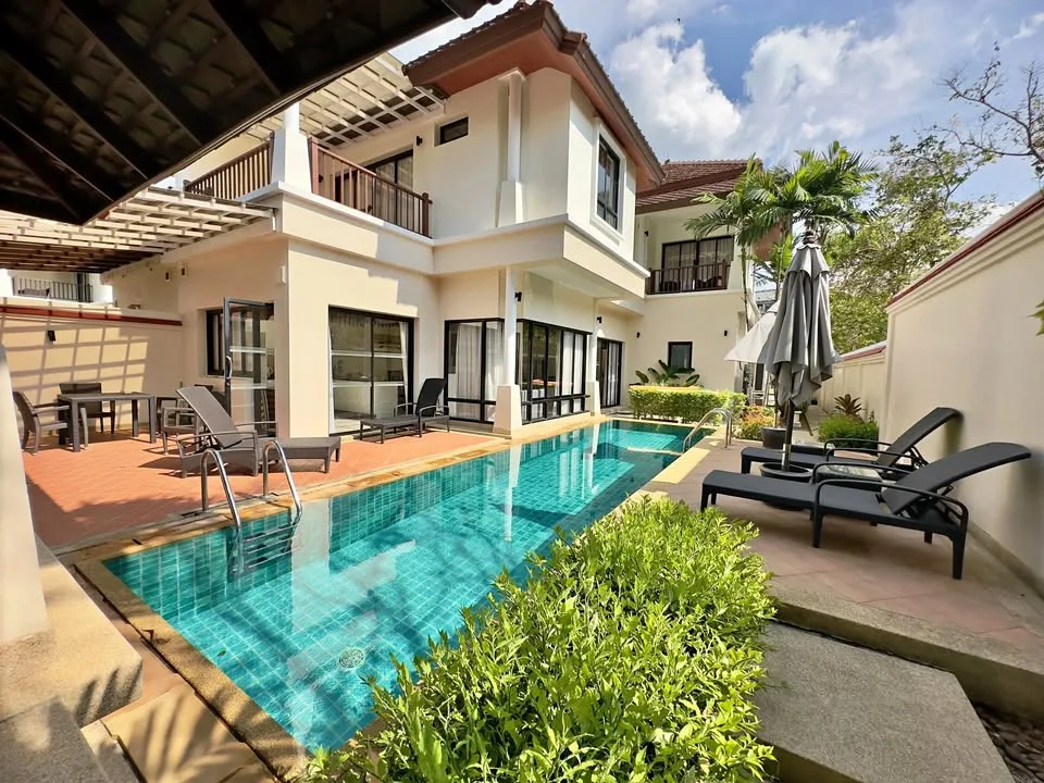Villa con piscina de 4 dormitorios en Angsana Villas, Cherng Talay