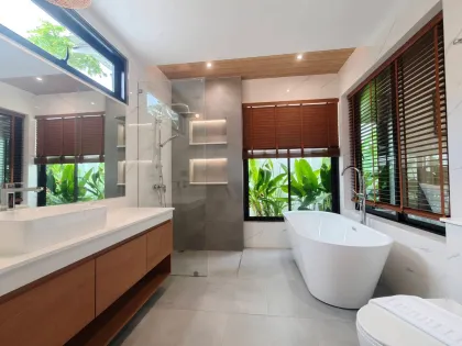 BAANSUAN Neramit5 Pa Klok 4-Zimmer-Villa zur Miete