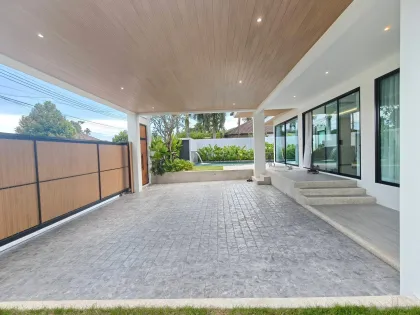 BAANSUAN Neramit5 Pa Klok 4-Zimmer-Villa zur Miete