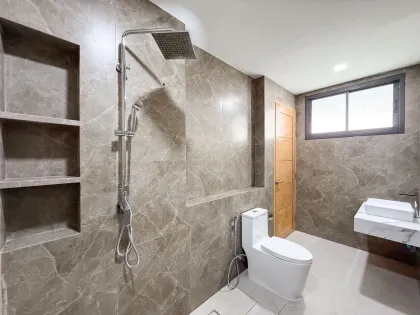 Private Villa mit Pool in Rasada, Phuket Town zu vermieten – 4 SZ, 4 Bäder
