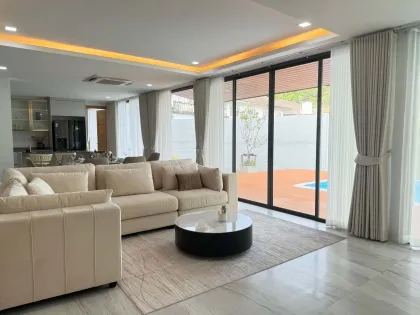 Private Villa mit Pool in Rasada, Phuket Town zu vermieten – 4 SZ, 4 Bäder