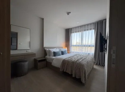 THE BASE Cherngtalay – Moderne 1-Zimmer-Wohnung 35m2 mit Bergblick