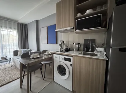 THE BASE Cherngtalay – Moderne 1-Zimmer-Wohnung 35m2 mit Bergblick