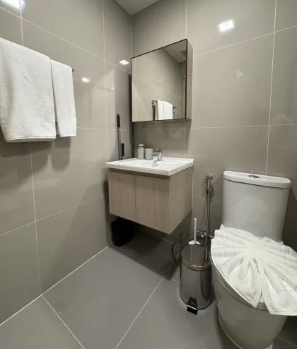 THE BASE Cherngtalay – Moderne 1-Zimmer-Wohnung 35m2 mit Bergblick