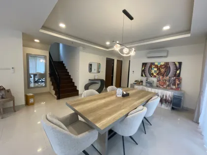 Villa Laguna Park 1 con 5 dormitorios y 5 baños en alquiler