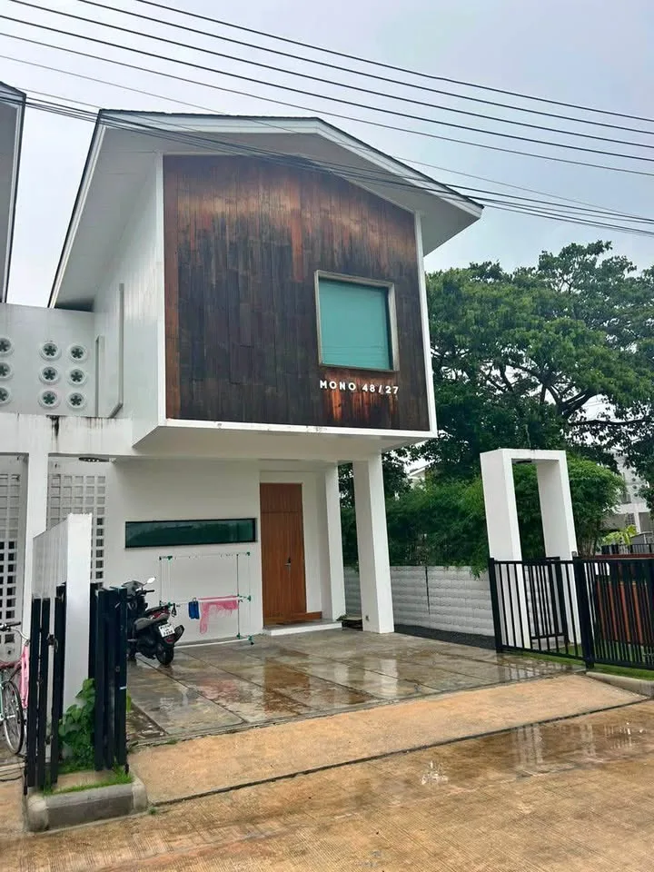 3-Bedroom, 4-Bathroom Private Pool Villa for Rent in Kathu