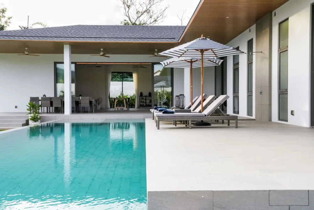 Villa de 3 habitaciones con piscina y gran jardín en Bang Jo Cherng Talay