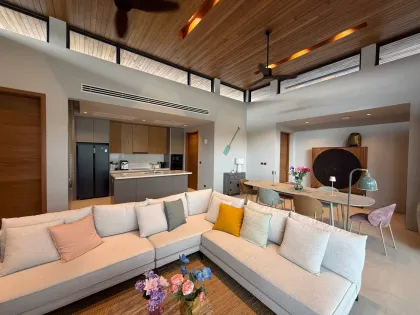 วิลล่าหรูทันสมัยพร้อมสระว่ายน้ำให้เช่า | Botanica Modern Loft II, ภูเก็ต
