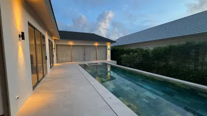 Luxus-Poolvilla zu vermieten und zu verkaufen | Si Sunthon, Phuket