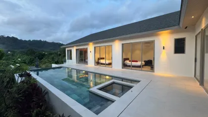 Luxus-Poolvilla zu vermieten und zu verkaufen | Si Sunthon, Phuket
