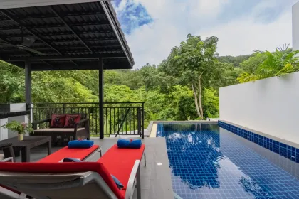 Villa con piscina y vista al valle de 3 habitaciones, Chalong
