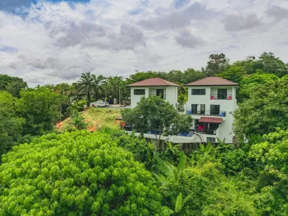 Villa con piscina y vista al valle de 3 habitaciones, Chalong