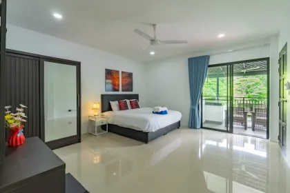 Villa con piscina y vista al valle de 3 habitaciones, Chalong