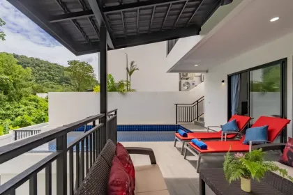Villa con piscina y vista al valle de 3 habitaciones, Chalong