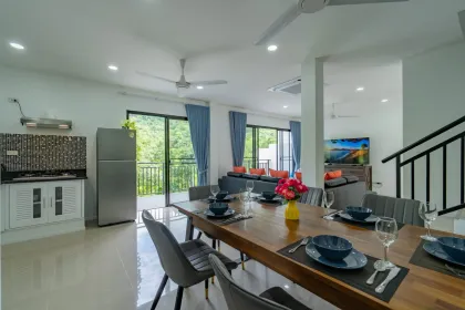 Villa con piscina y vista al valle de 3 habitaciones, Chalong