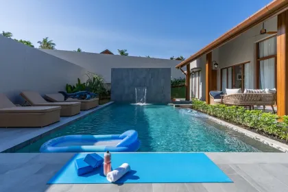 Luxuriöse 3-Schlafzimmer Pool-Villa zur Miete in Rawai