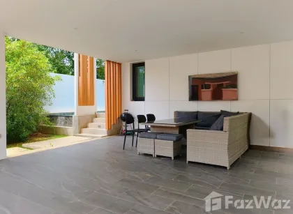 Villa moderna de 3 dormitorios en alquiler en Rawai
