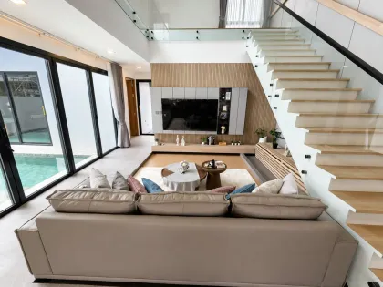 Villa moderne de luxe avec piscine à louer à Chalong