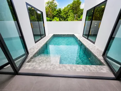 Villa moderne de luxe avec piscine à louer à Chalong