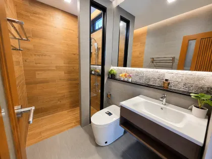 Villa moderne de luxe avec piscine à louer à Chalong