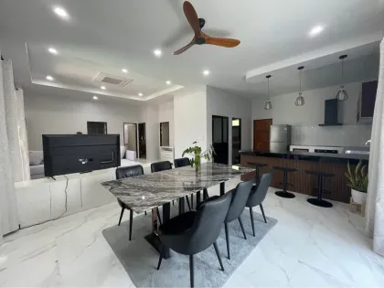 Modern 3-Bed 3-Bath Apartment Near Bangtao