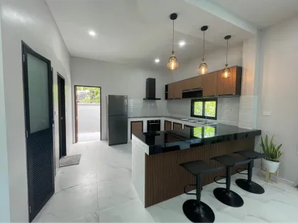 Modern 3-Bed 3-Bath Apartment Near Bangtao