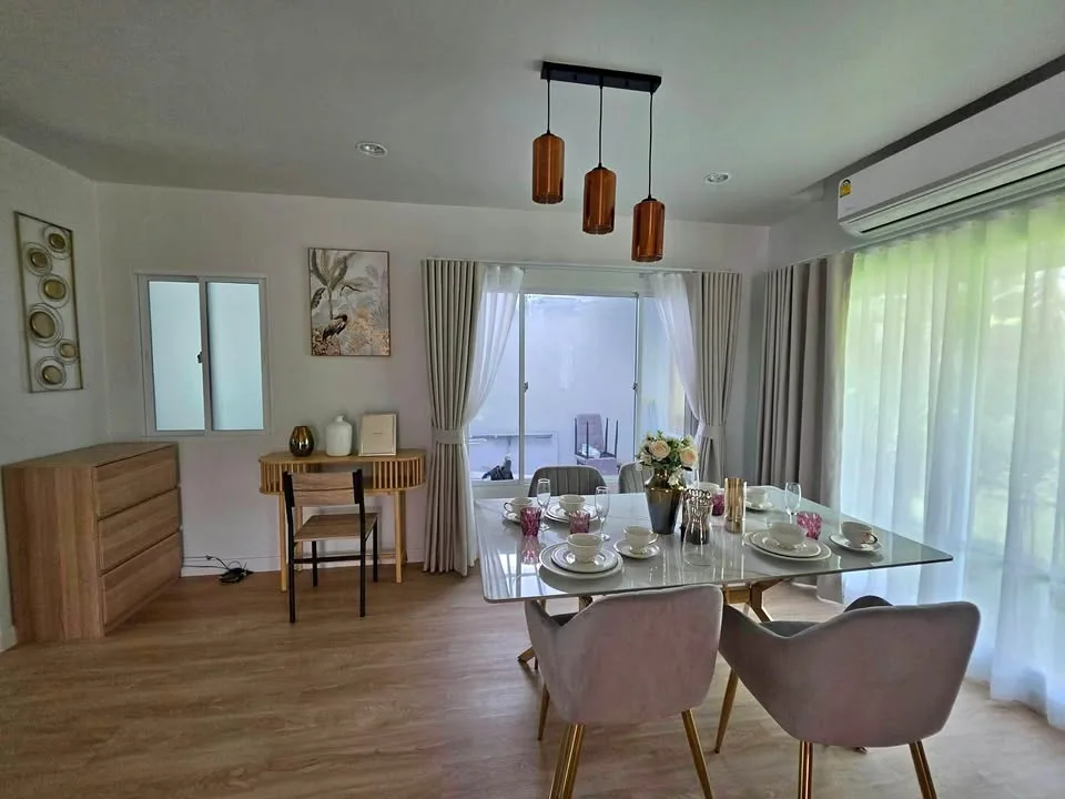 Schön renoviertes 3-Schlafzimmer-Haus zur Miete in Nai Yang