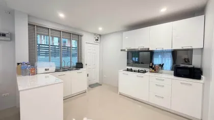 Modern 3-Bedroom Villa for Rent at Palm Villa, Pa Klok, Rawai
